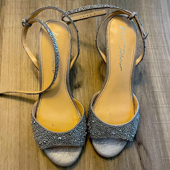 Betsey Johnson Wedges - Picture 1 of 2